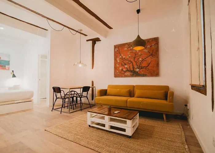 Charming Design Reina Sofia